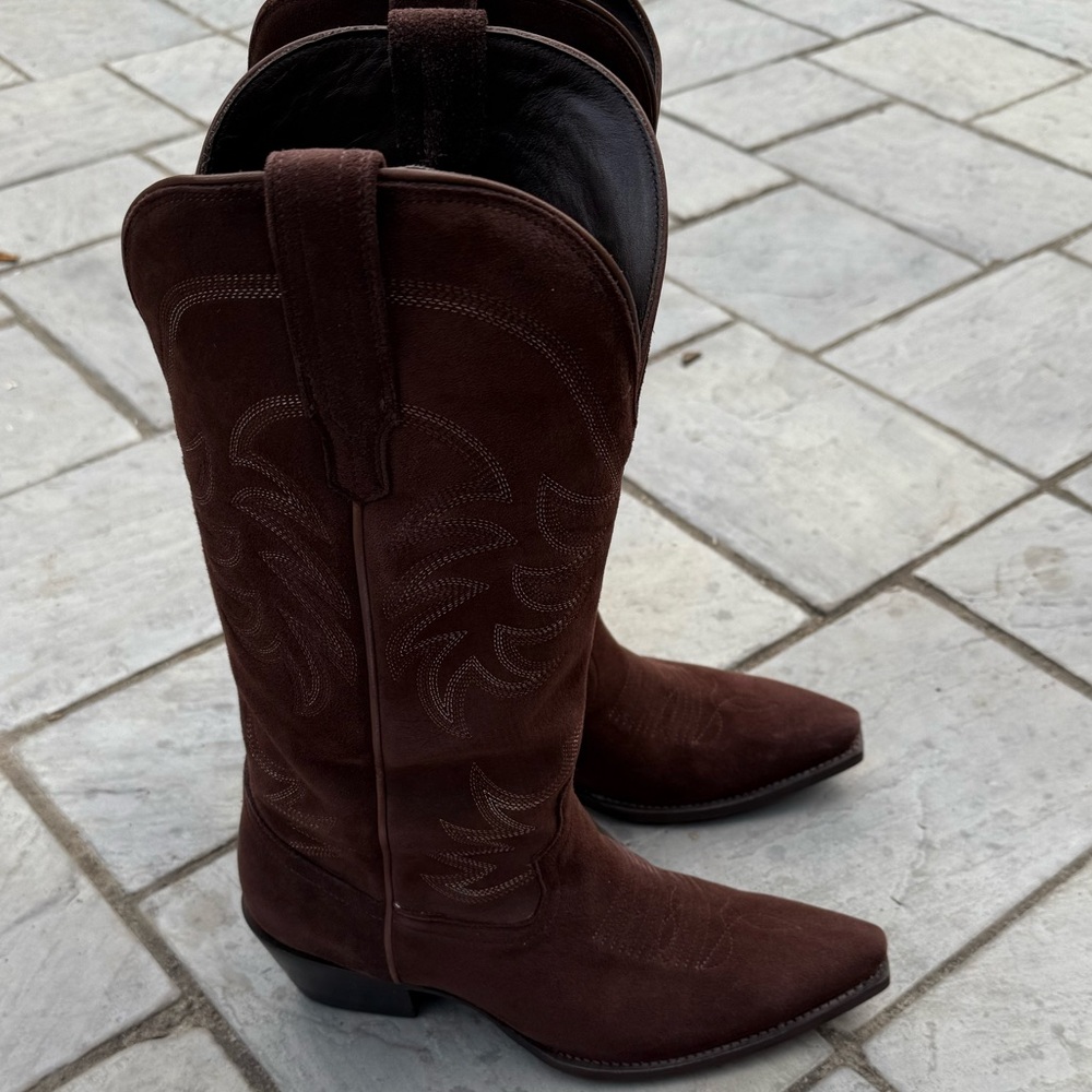 SOLD ❌Rare Tecovas Annie in Coffee Deerskin